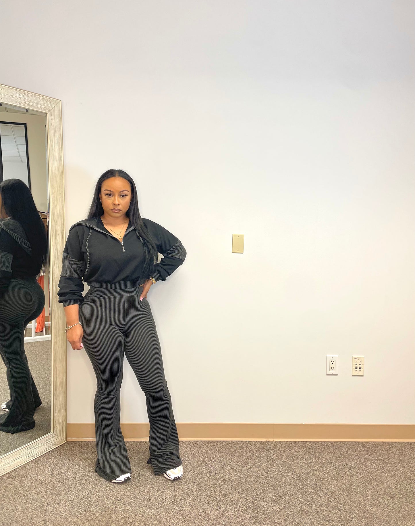 Myra Set Black/Charcoal